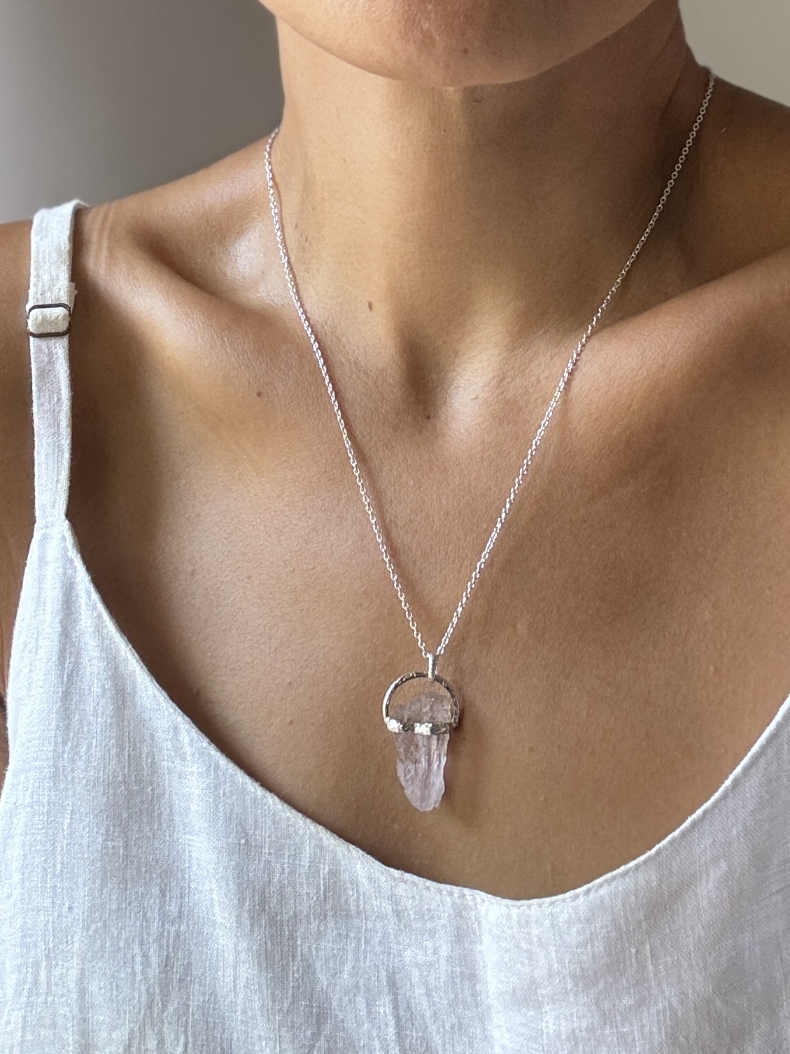 Enchanting Raw Pink Kunzite Silver Necklace - Image 2