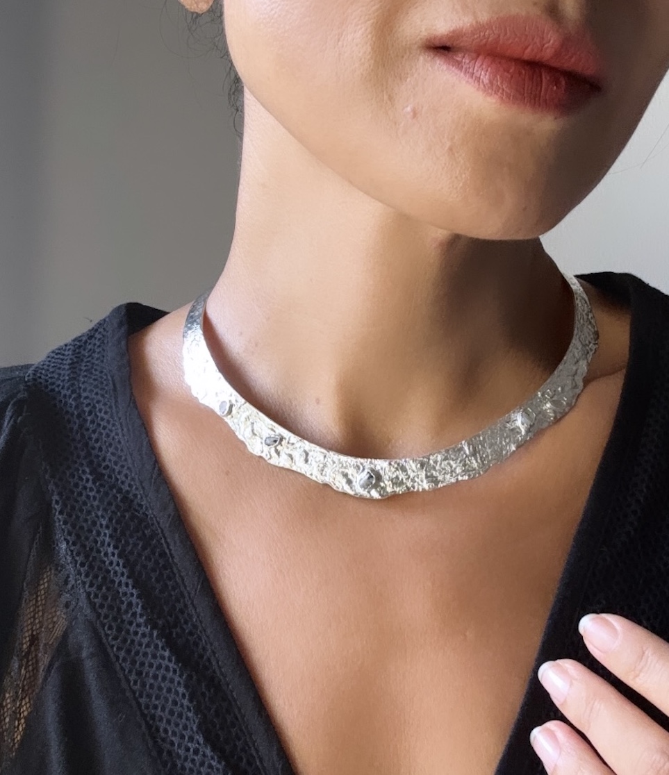Moonswept Radiance: Handcrafted Rustic Silver Choker with Raw Moonstone
