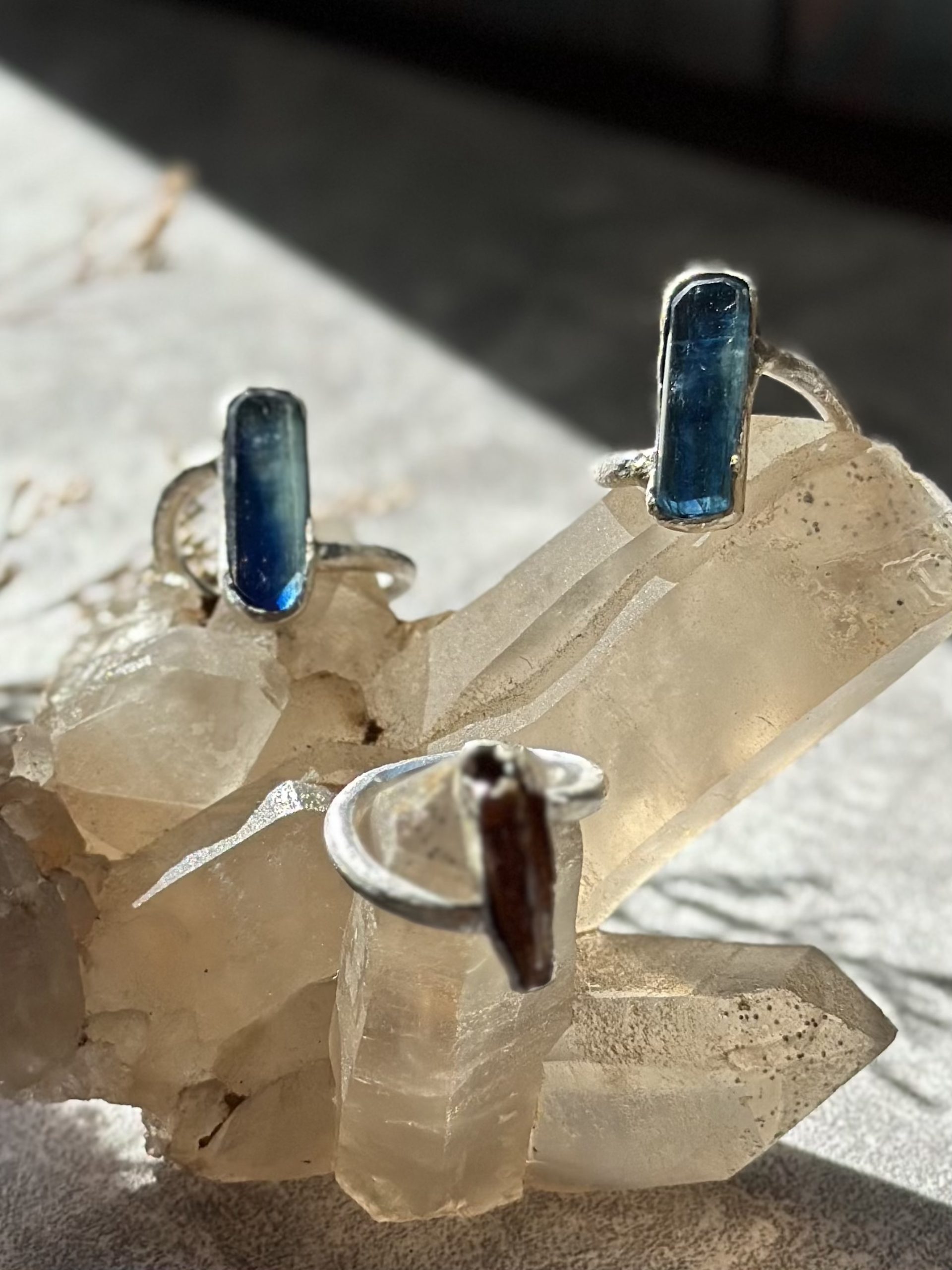 Rustic Circular Ring; Blue Kyanite / Sunstone - Image 2